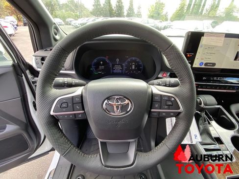 New 2026 Toyota Sienna Platinum AWD/4WD image 41