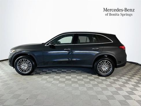 Used 2026 Mercedes-Benz GLC 300 image 4