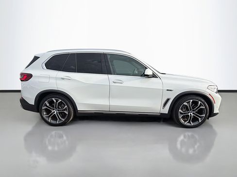 Used 2022 BMW X5 xDrive45e w/ Luxury Seating Package image 2