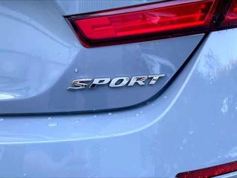 Used 2022 Honda Accord Sport image 10