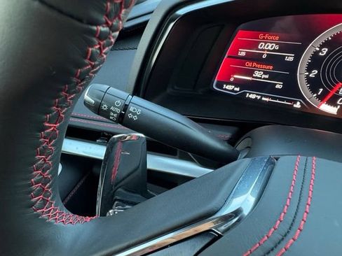 Used 2025 Chevrolet Corvette Stingray Convertible w/ Z51 Performance Package RWD image 26