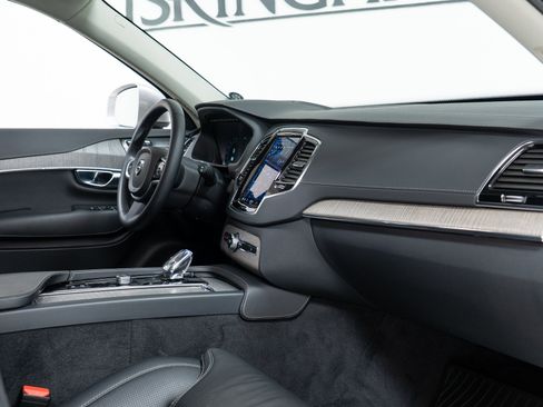 Certified 2023 Volvo XC90 B6 Ultimate w/ Protection Package Premier AWD/4WD image 21