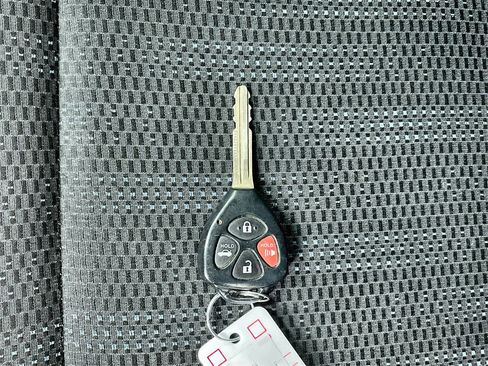 Used 2013 Toyota Corolla S image 25