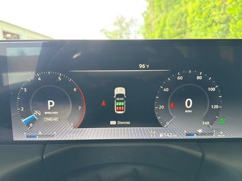 Used 2025 Nissan Armada PRO-4X AWD/4WD image 26