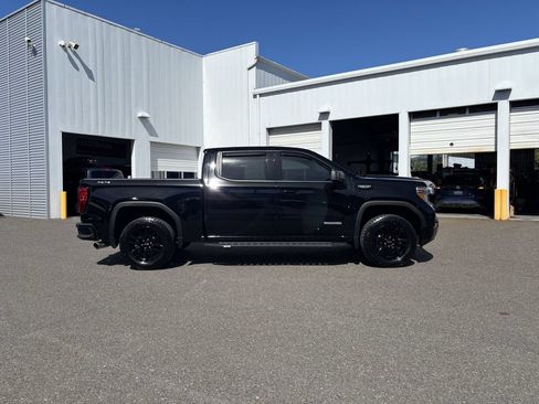 Used 2020 GMC Sierra 1500 Elevation w/ Elevation Convenience Package AWD/4WD image 8