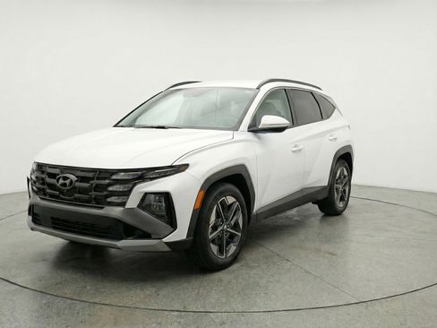 Used 2025 Hyundai Tucson SEL AWD/4WD image 3