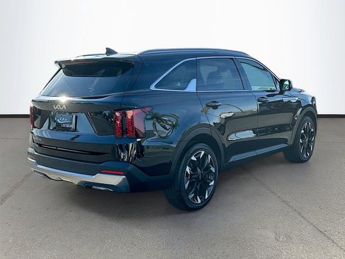 Certified 2024 Kia Sorento SX image 7