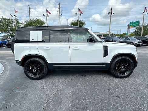 Used 2023 Land Rover Defender 110 S AWD/4WD image 4