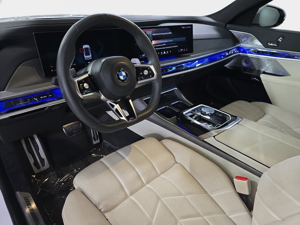 Used 2023 BMW 740i RWD image 19