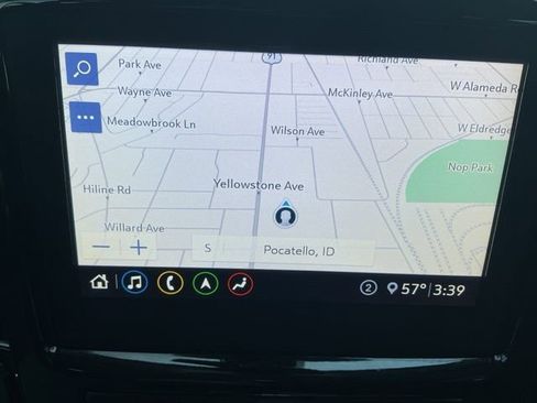 Used 2020 Chevrolet Traverse RS image 16