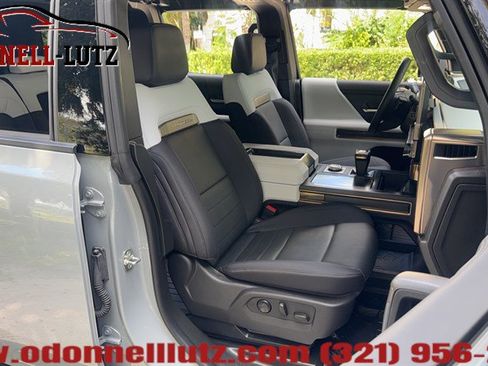Used 2025 GMC Hummer EV 3X AWD/4WD image 10