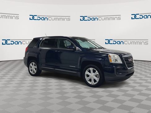 Used 2017 GMC Terrain SLE AWD/4WD image 2