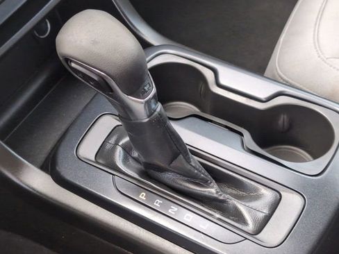 Used 2022 Chevrolet Colorado W/T w/ Custom Special Edition image 15