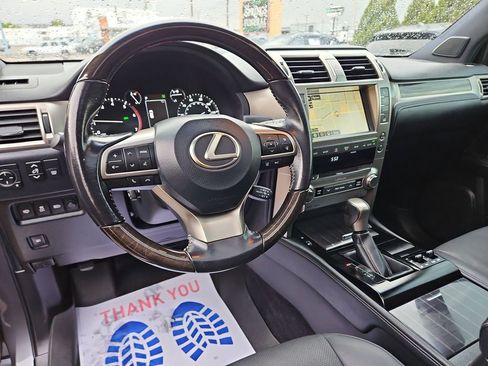 Used 2020 Lexus GX 460 Premium w/ Premium Package AWD/4WD image 12
