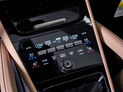 New 2026 Porsche Cayenne image 24