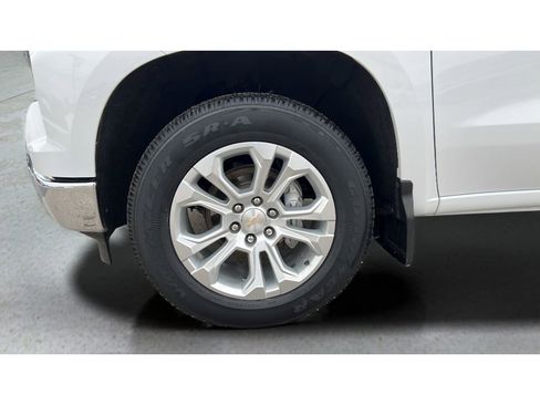 Used 2024 Chevrolet Silverado 1500 LTZ image 34