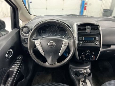 Used 2015 Nissan Versa Note SV FWD image 6