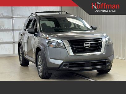 New 2025 Nissan Pathfinder SV