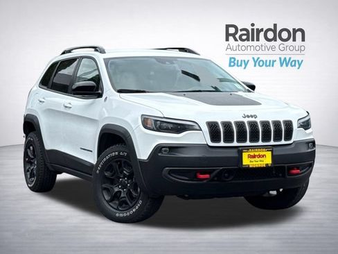 Used 2022 Jeep Cherokee Trailhawk w/ Trailer Tow Group AWD/4WD image 1