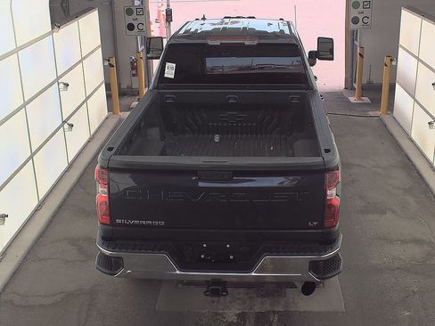 Used 2024 Chevrolet Silverado 2500 LT AWD/4WD image 37