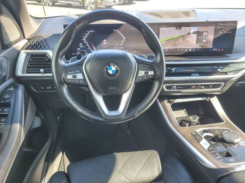 Used 2024 BMW X5 xDrive40i w/ Premium Package AWD/4WD image 11