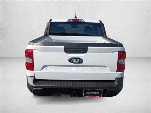 New 2025 Ford Maverick XL image 7