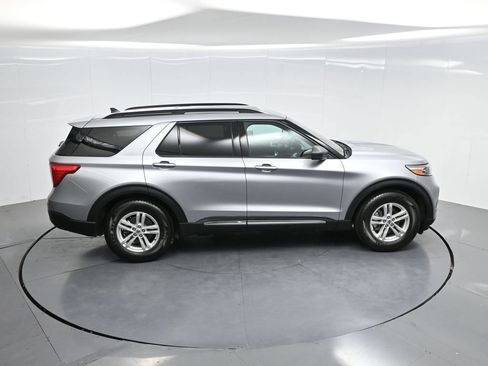 Used 2022 Ford Explorer XLT RWD image 63