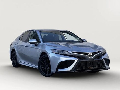 Used 2021 Toyota Camry SE w/ Carpet Mat Package (TMS) FWD image 27