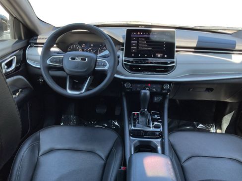 Used 2025 Jeep Compass Limited AWD/4WD image 14