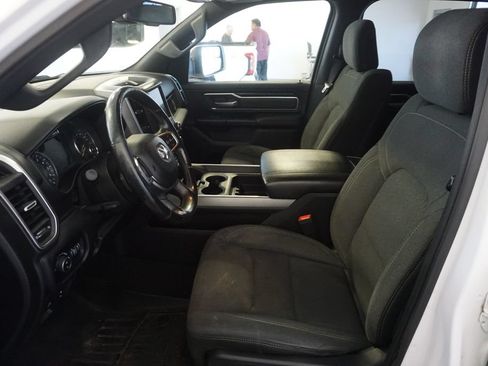 Used 2019 RAM 1500 Big Horn AWD/4WD image 16