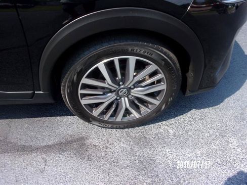 Used 2021 Nissan Kicks SV FWD image 13