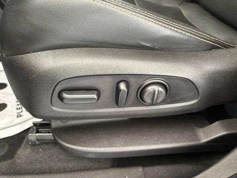 Used 2018 GMC Terrain SLT w/ Preferred Package AWD/4WD image 23