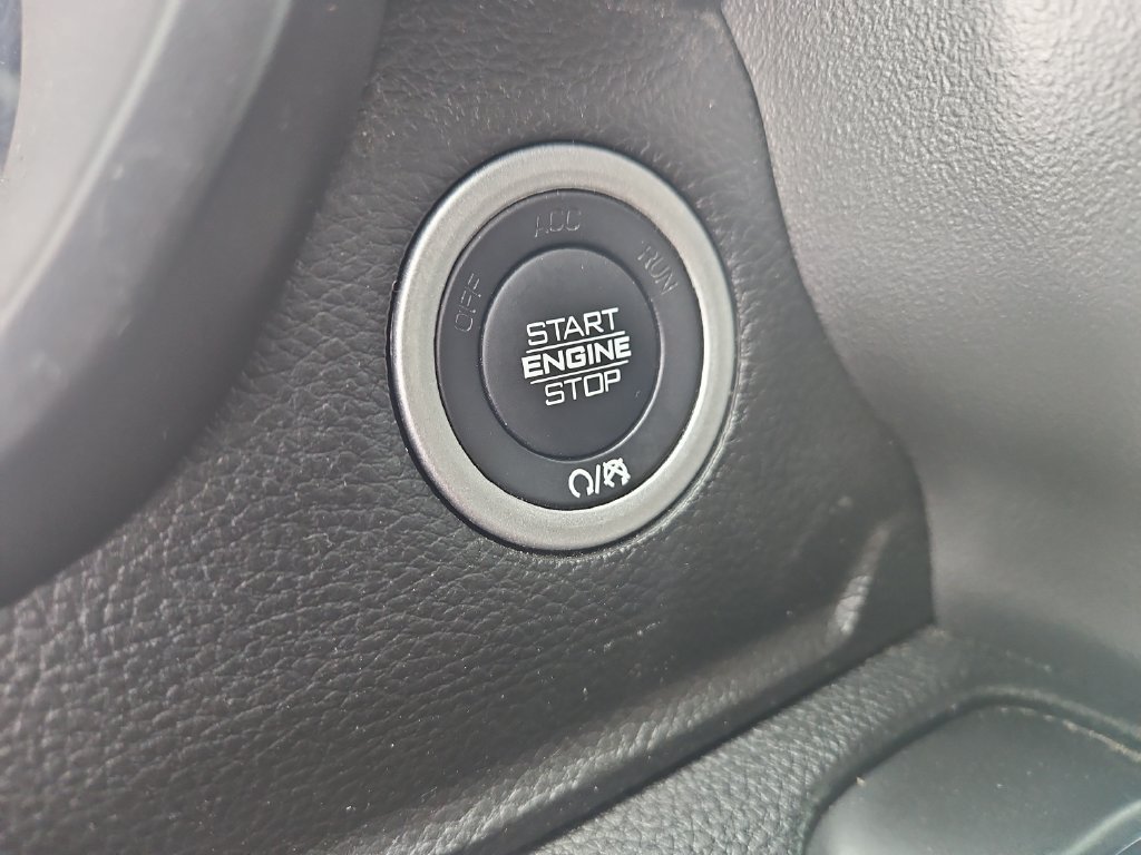 Used 2023 RAM 1500 Laramie AWD/4WD image 20