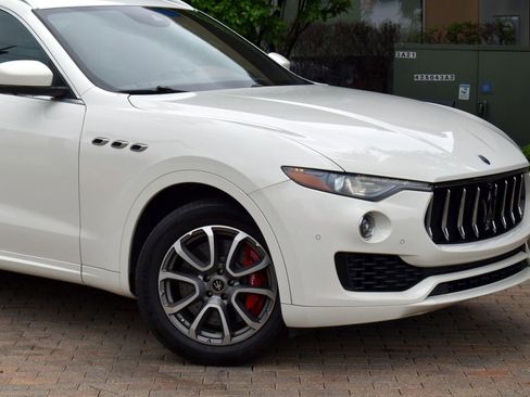 Used 2019 Maserati Levante S image 5