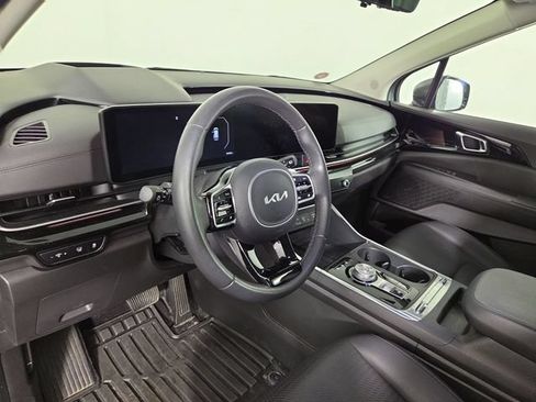 Certified 2025 Kia Carnival SX Prestige FWD image 13