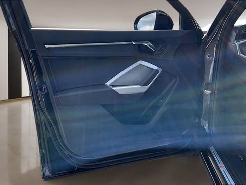 Used 2025 Audi Q3 2.0T Premium w/ Convenience Package image 20