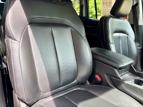 Used 2023 Jeep Grand Cherokee Limited AWD/4WD image 19