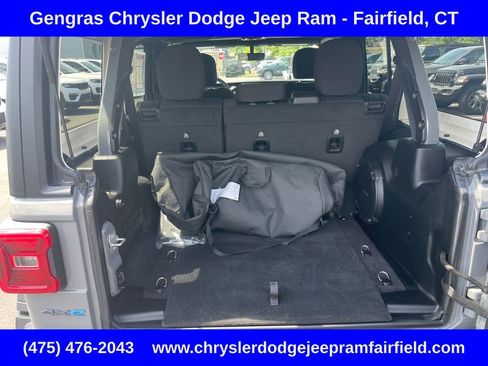 Used 2023 Jeep Wrangler Unlimited Rubicon 4xe w/ Cold Weather Group AWD/4WD image 29
