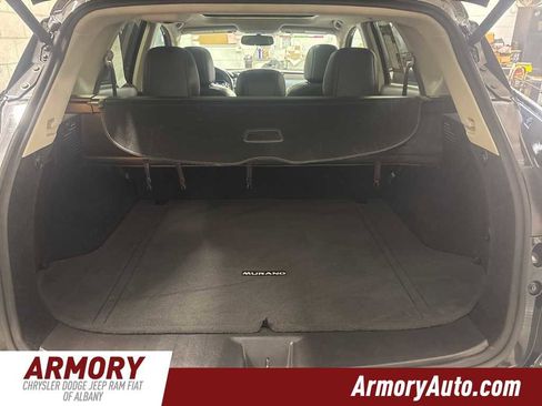 Used 2018 Nissan Murano Platinum w/ Cargo Package image 27