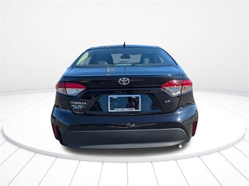 Used 2024 Toyota Corolla LE image 4