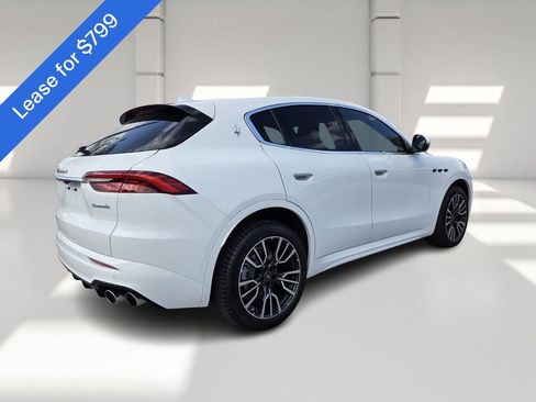 New 2025 Maserati Grecale GT image 5
