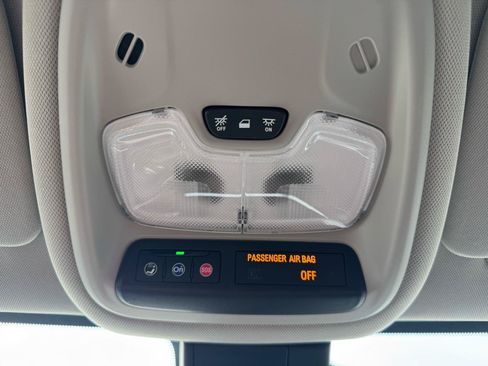 Used 2023 Buick Encore GX Select w/ Sport Touring Package FWD image 23