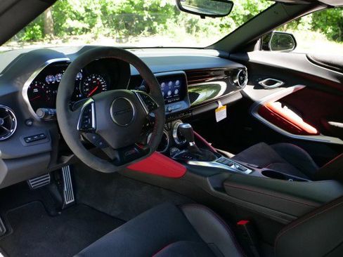Used 2024 Chevrolet Camaro ZL1 RWD image 2