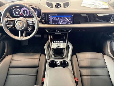 New 2025 Porsche Cayenne E-Hybrid Coupe AWD/4WD image 19