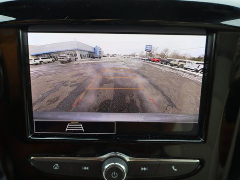 Used 2024 Chevrolet Traverse LS w/ Safety Package image 11