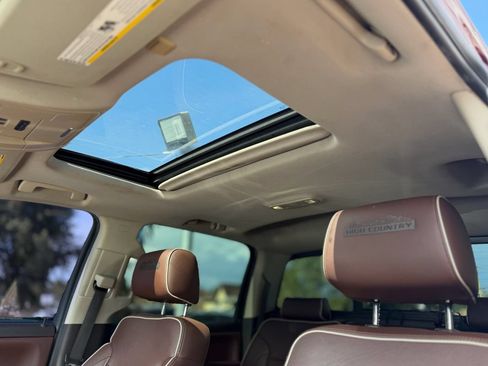 Used 2015 Chevrolet Silverado 1500 High Country w/ High Country Premium Package AWD/4WD image 17