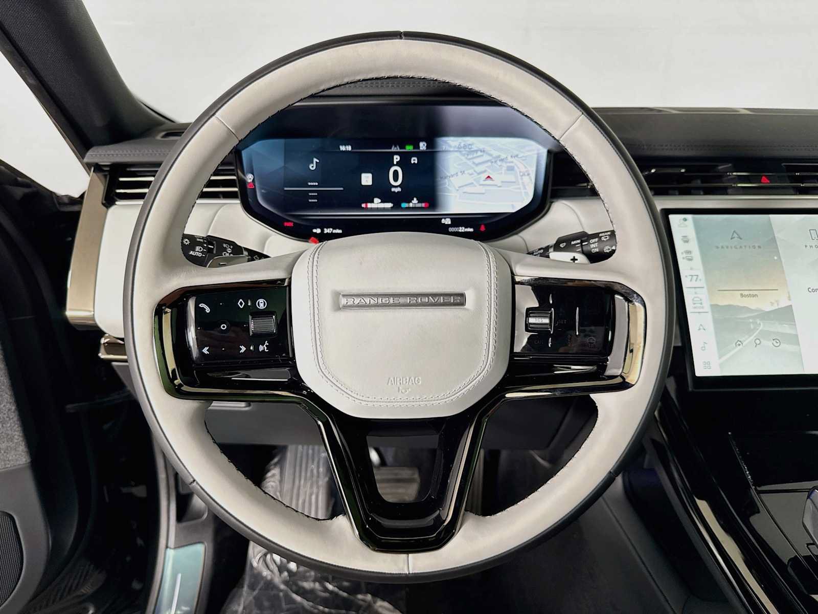 New 2027 Land Rover Range Rover Long Wheelbase SE AWD/4WD image 12