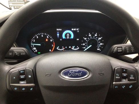 Used 2022 Ford Escape SE image 11