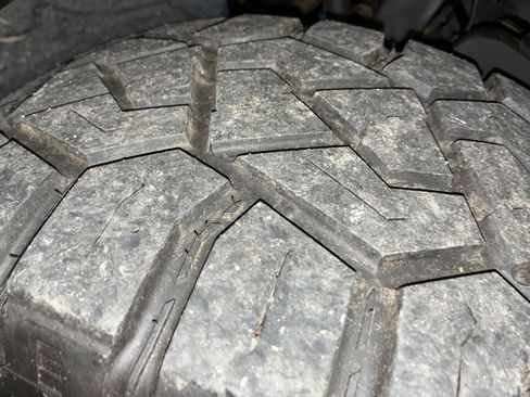 Used 2013 GMC Sierra 2500 SLE w/ Snow Plow Prep Package image 26