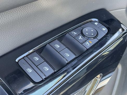 New 2026 Nissan Pathfinder Platinum AWD/4WD image 25